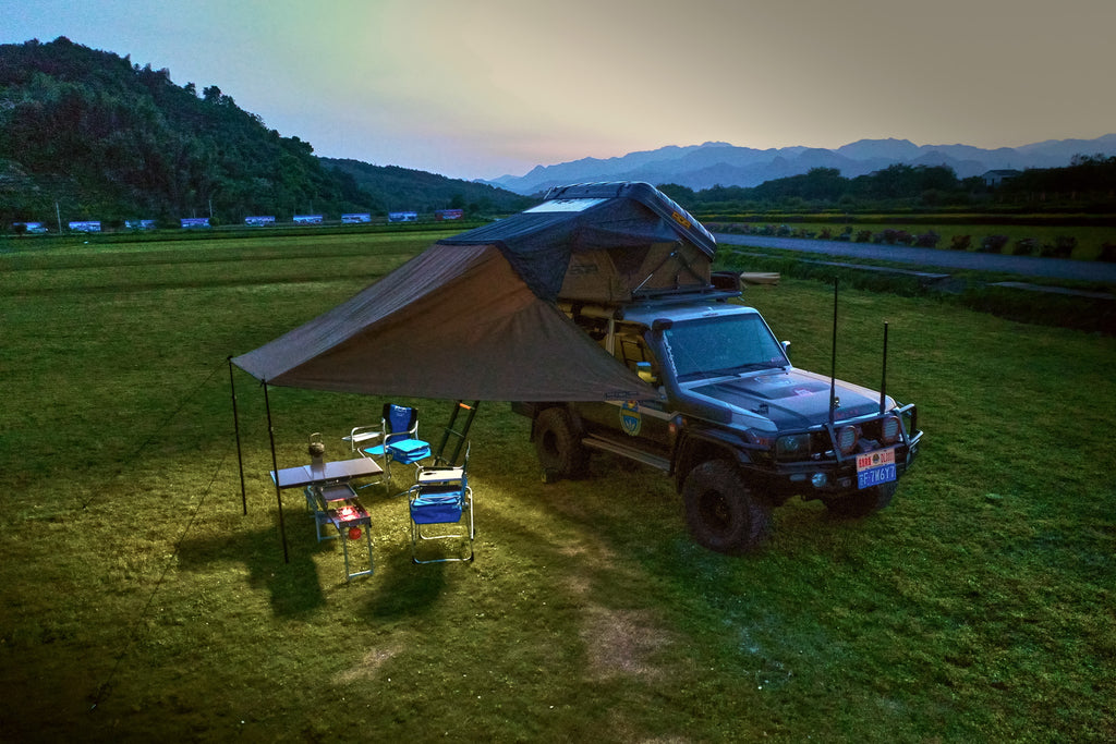 K4E Tent + Awning Combo - Hard Shell SummitLodge 1600 Rooftop Tent