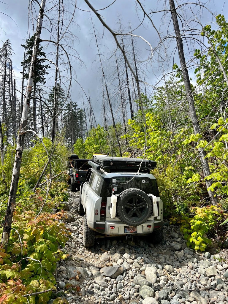 K4E HARD SHELL PEAK SUMMIT ROOFTOP TENT