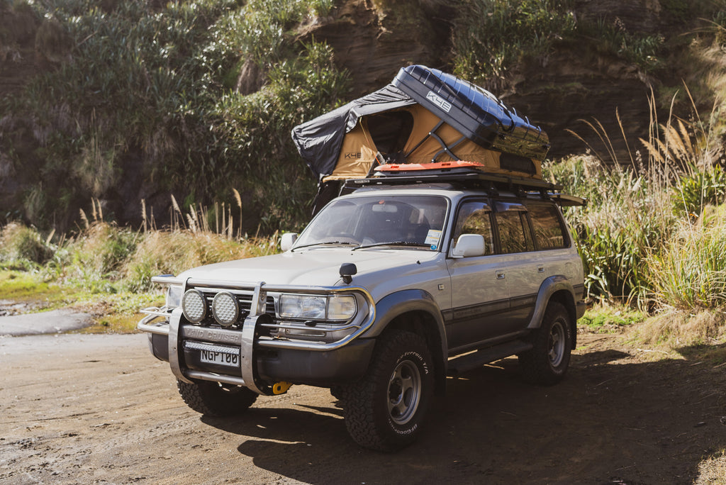 K4E Tent + Awning Combo - Hard Shell SummitLodge 1600 Rooftop Tent