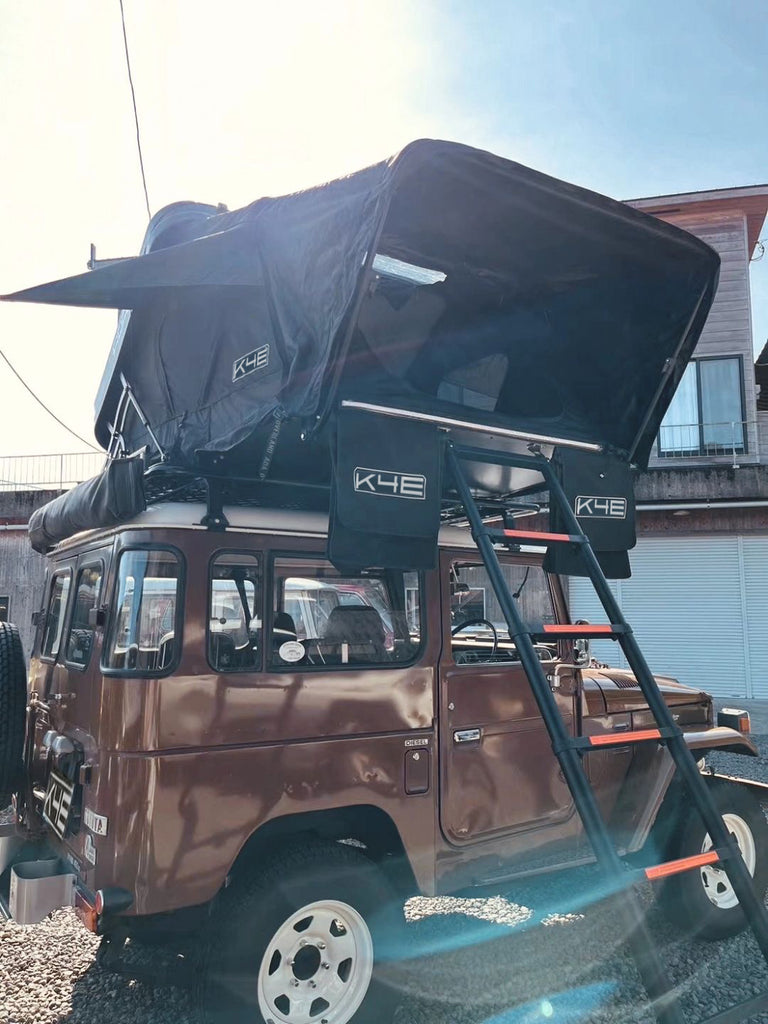 BLACK EDITION SummitLodge 1600 Rooftop Tent