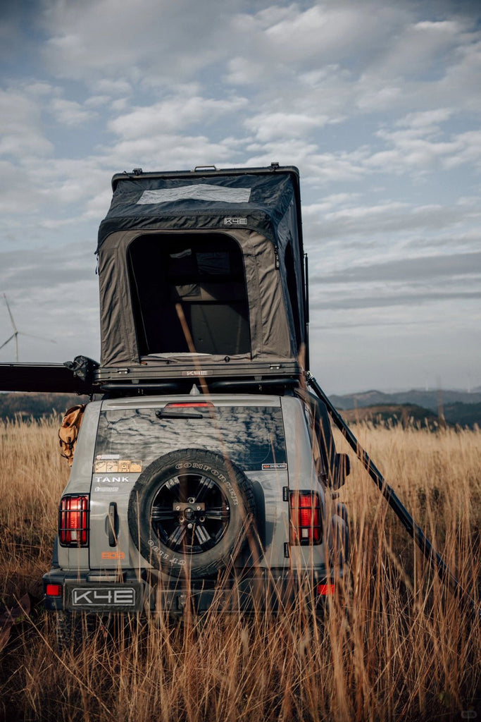 K4E HARD SHELL PEAK SUMMIT ROOFTOP TENT