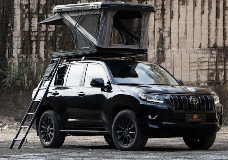 Include Installation K4E Everest Summit Hard Shell Rooftop Tent